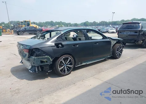 2025 BMW 550E xDrive from USA, damaged, VIN WBA13FK01SCU88062